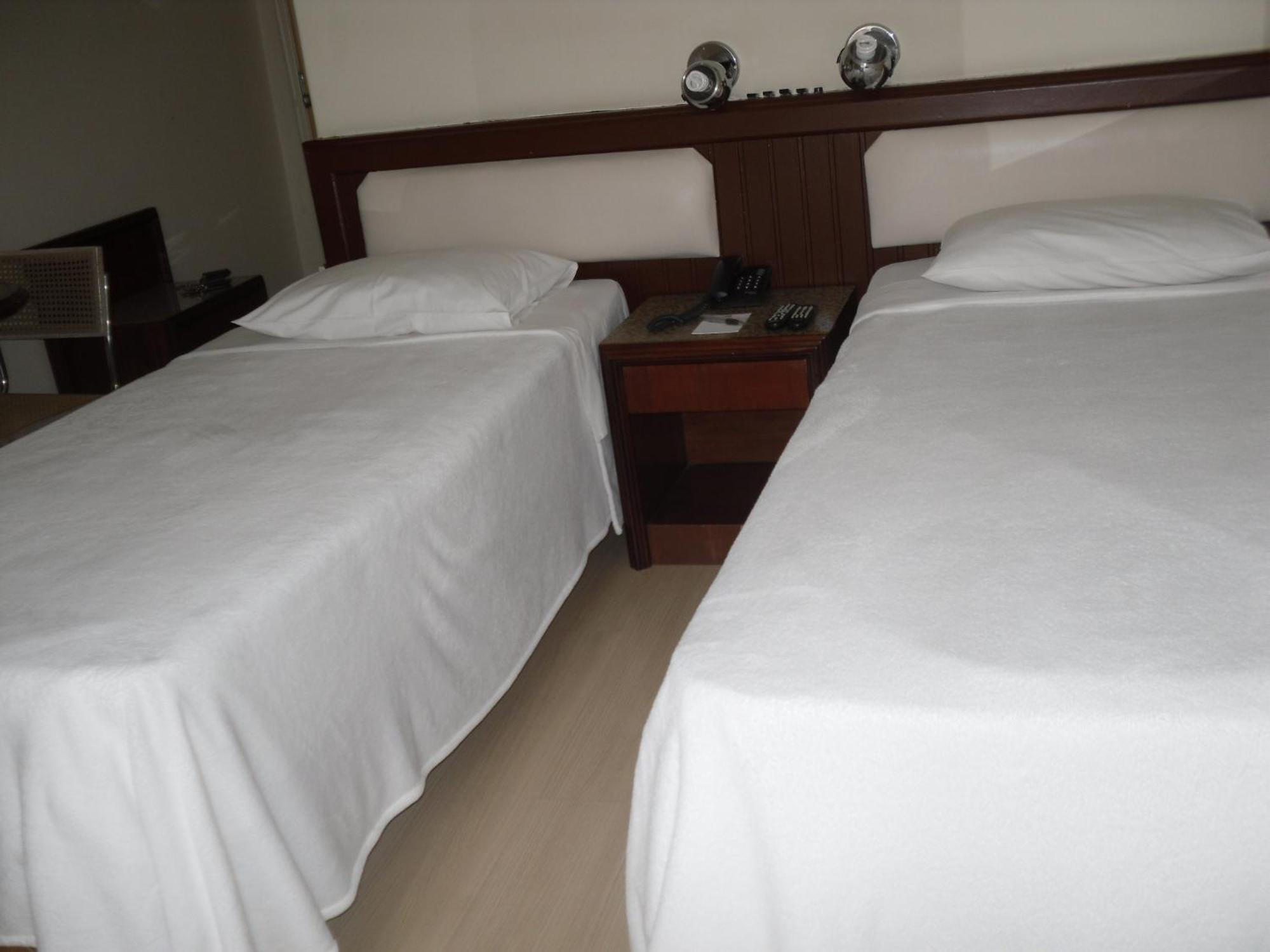 Cha Prime Curitiba Hotel Стая снимка