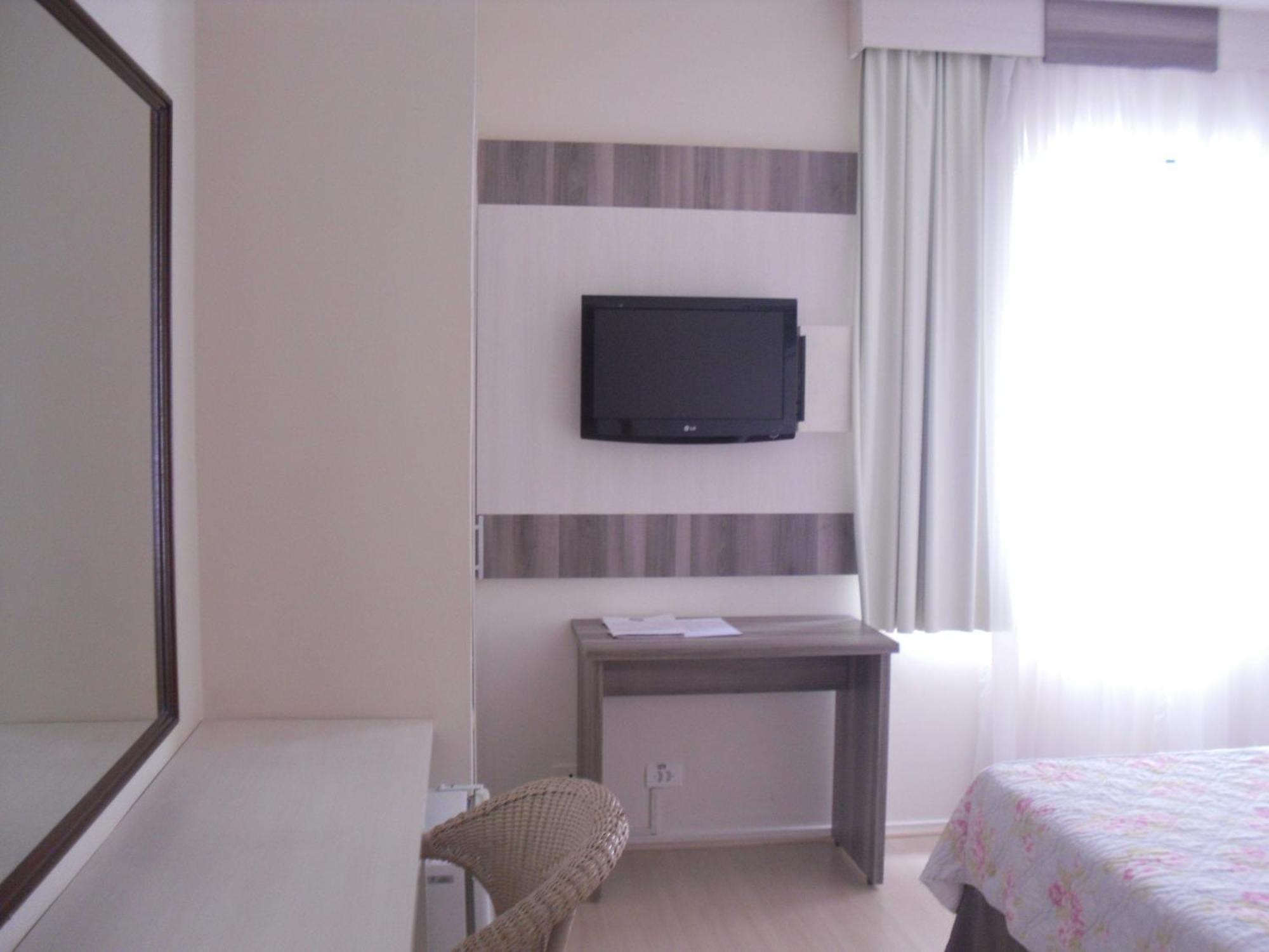 Cha Prime Curitiba Hotel Стая снимка