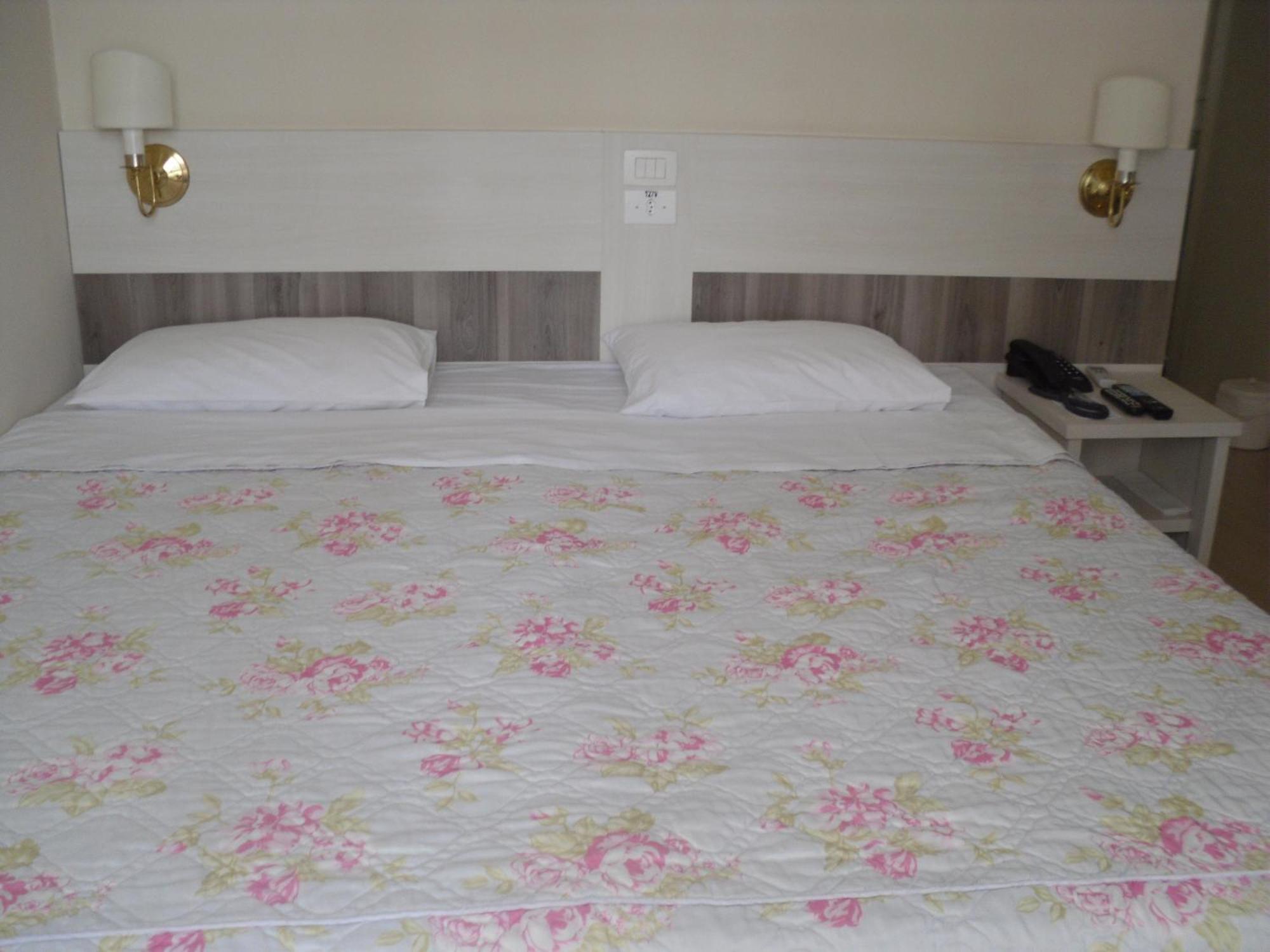 Cha Prime Curitiba Hotel Стая снимка