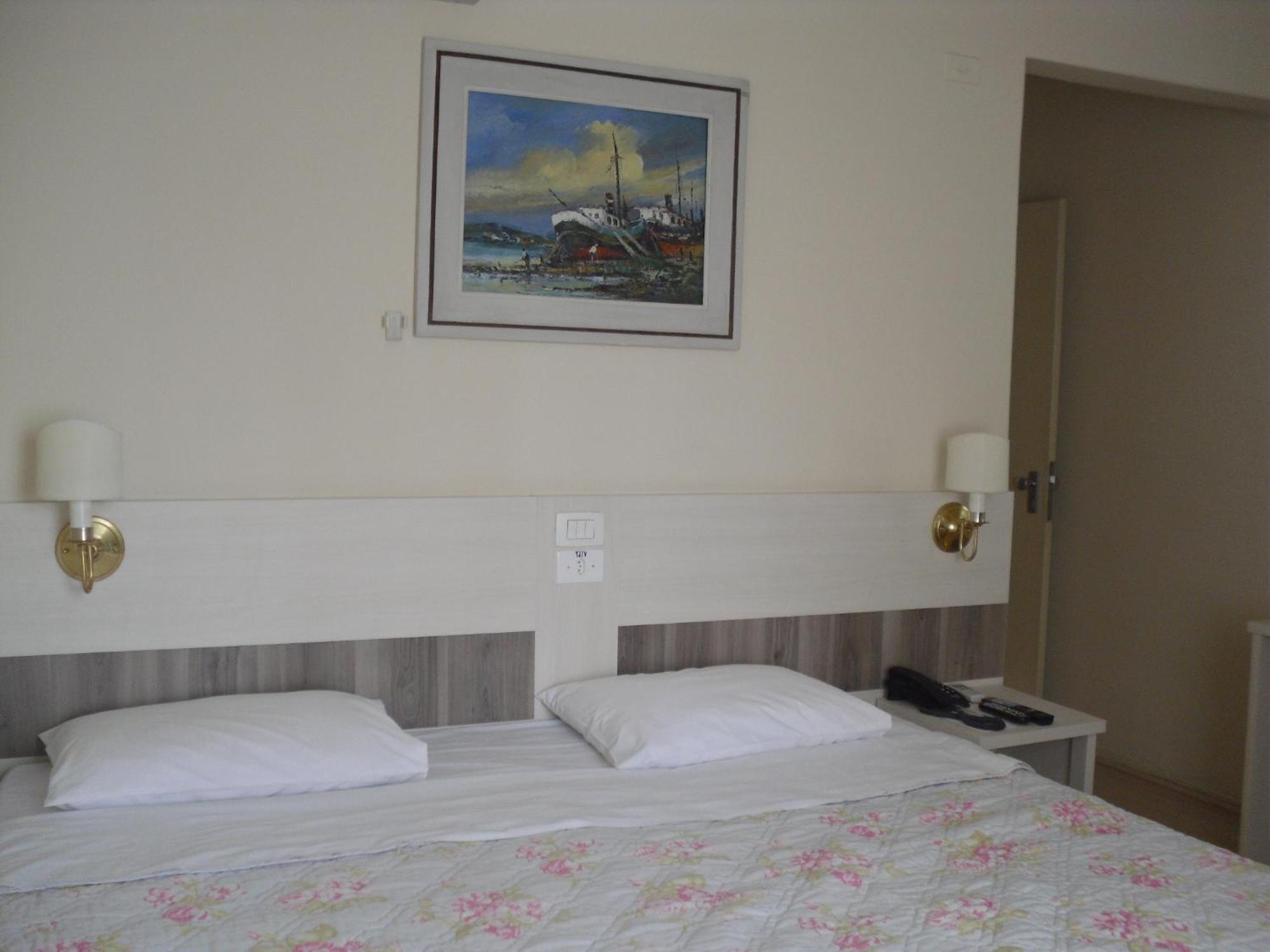 Cha Prime Curitiba Hotel Стая снимка